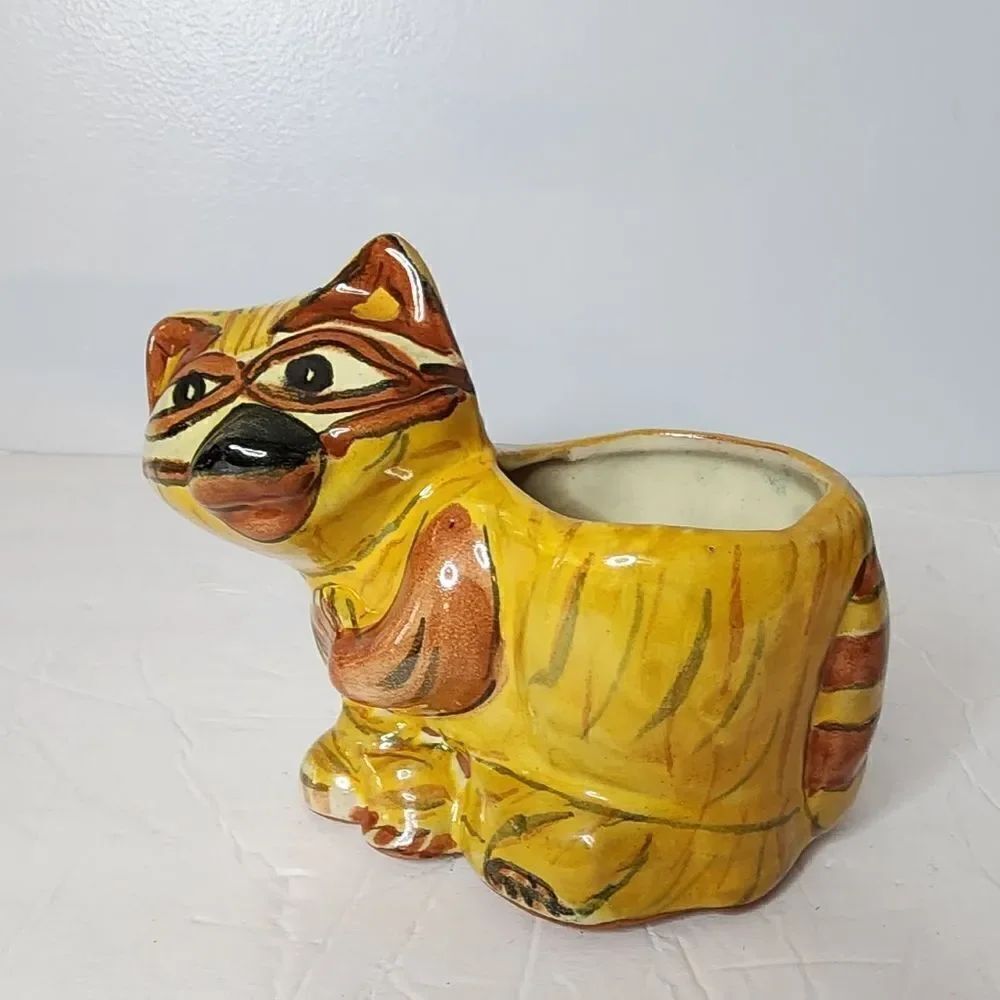Vintage Mexican pottery cay planter